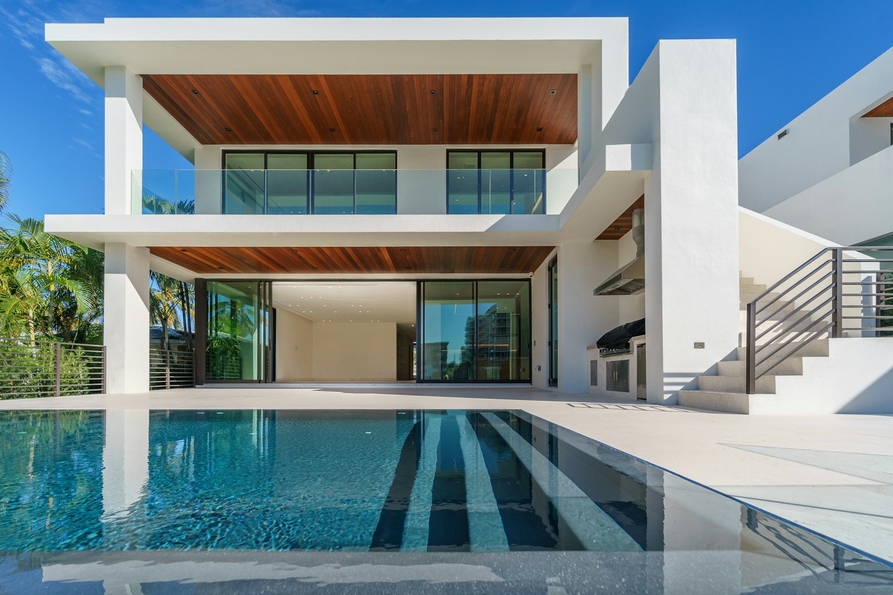 Atelier Residence — Celebrity Projects by AGG Construction & Decorations